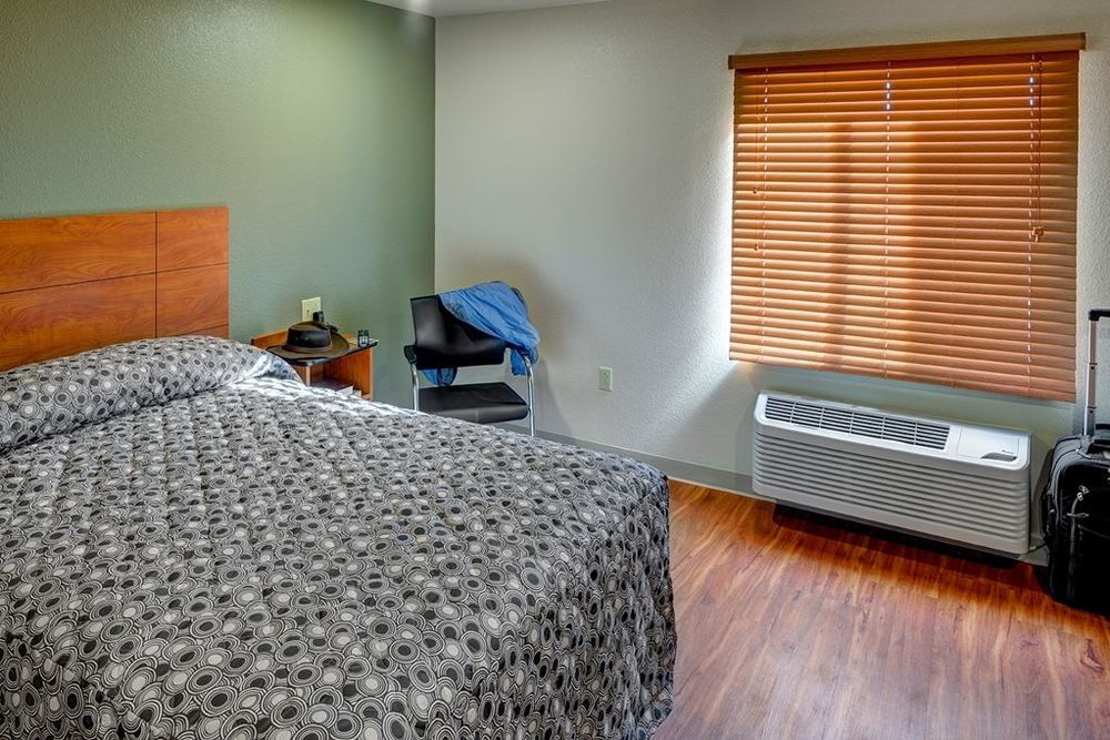 Extended Stay America Select Suites - Wichita - North Chambre photo